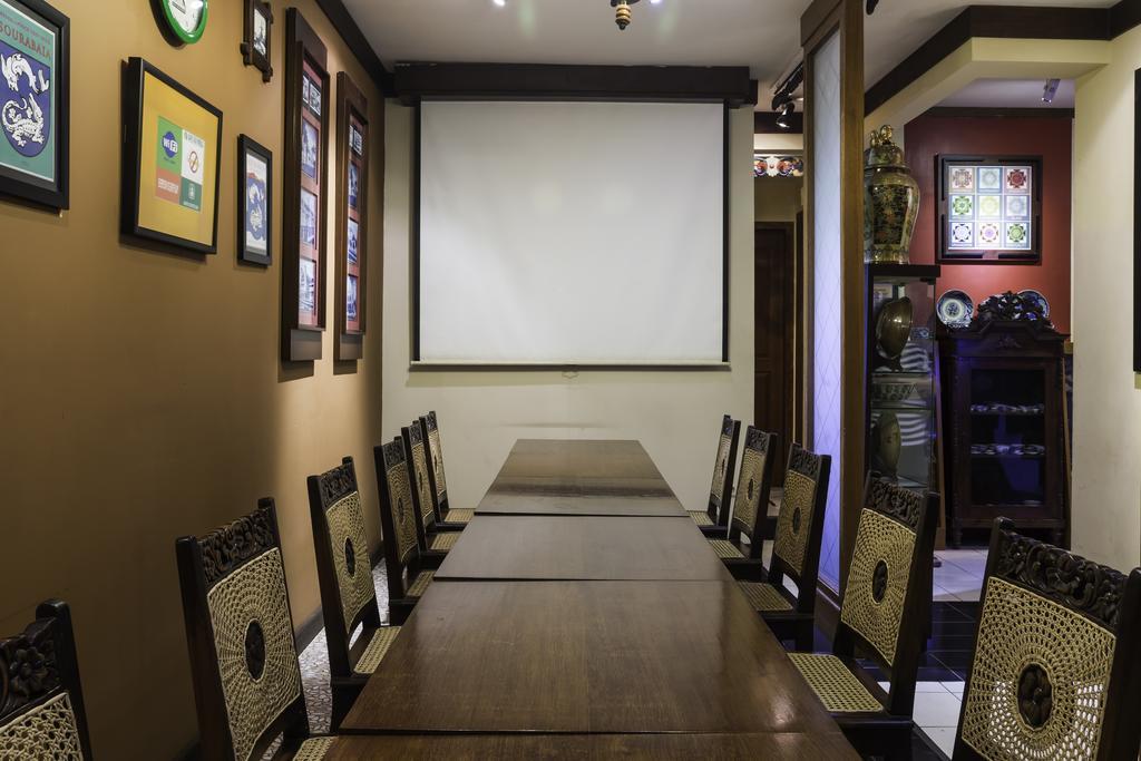 Dhanesvara Holistic Unique Homestay Wonocolo Экстерьер фото