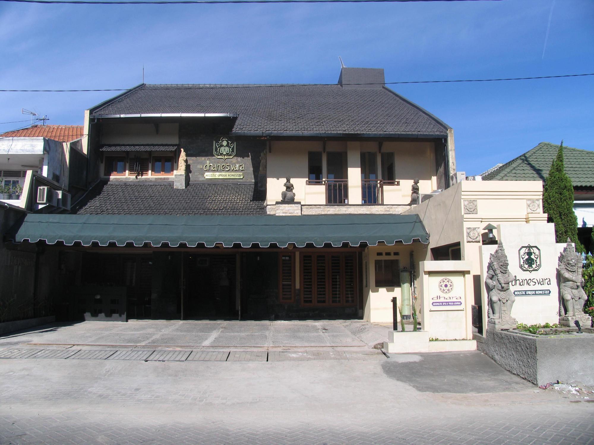 Dhanesvara Holistic Unique Homestay Wonocolo Экстерьер фото