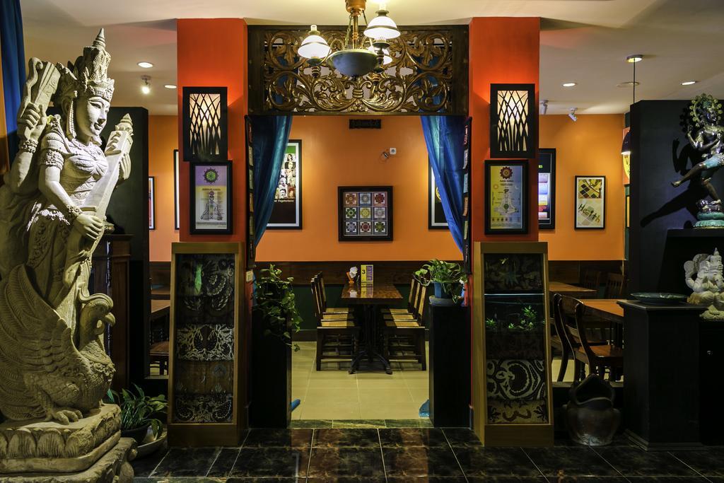 Dhanesvara Holistic Unique Homestay Wonocolo Экстерьер фото