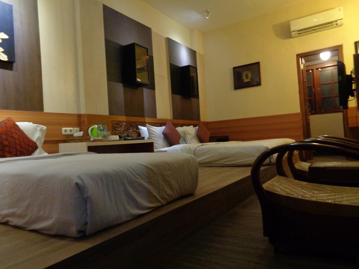 Dhanesvara Holistic Unique Homestay Wonocolo Экстерьер фото